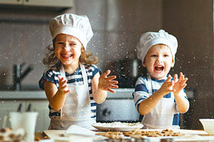 Как дети готовят еду 
